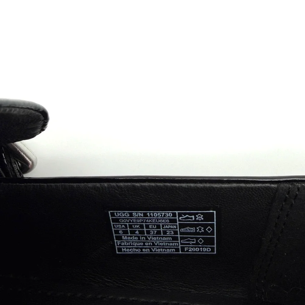 UGG Loafers Womens Patent Leather Size 6 M Black With Silver Tone Buckle
